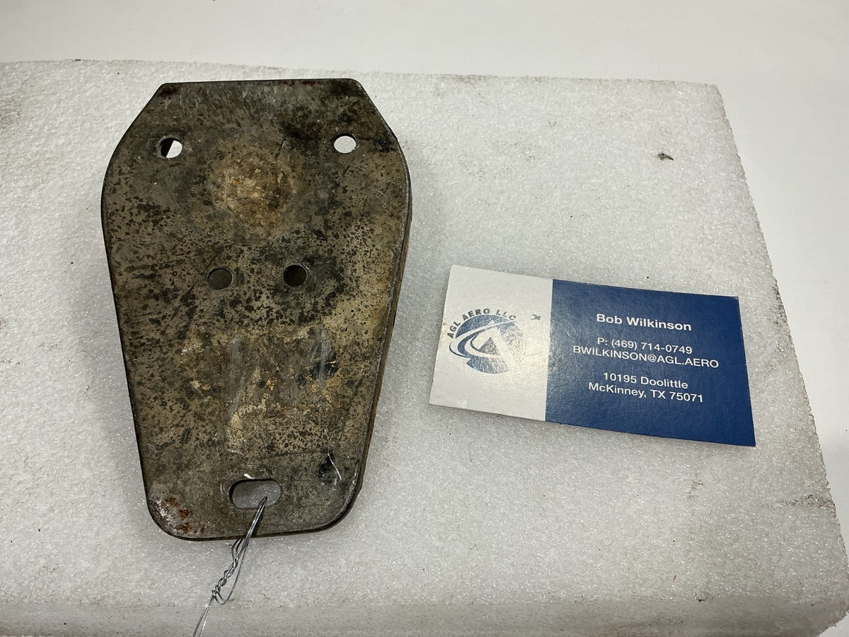 P/N: Learjet Wing Jack Point (Used) - for one