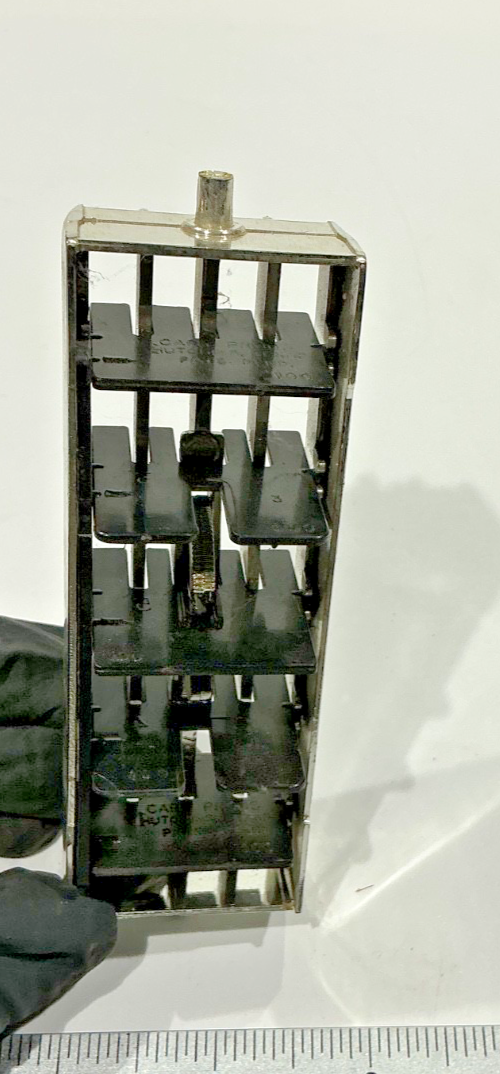 P/N: 100-2m Louver Vent (NOS)