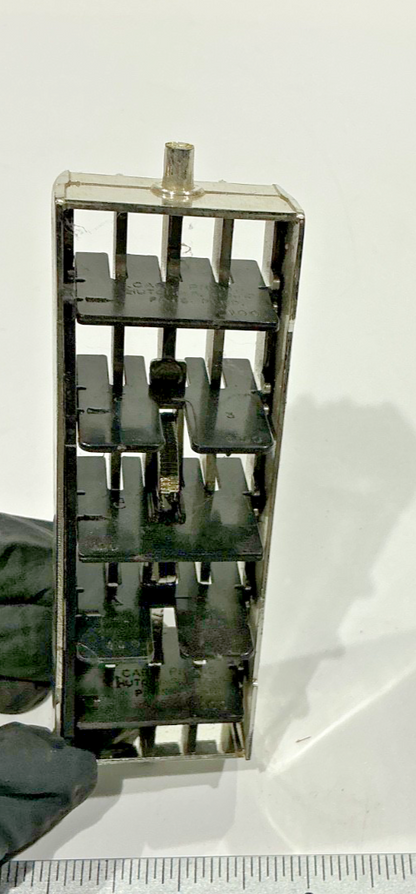 P/N: 100-2m Louver Vent (NOS)