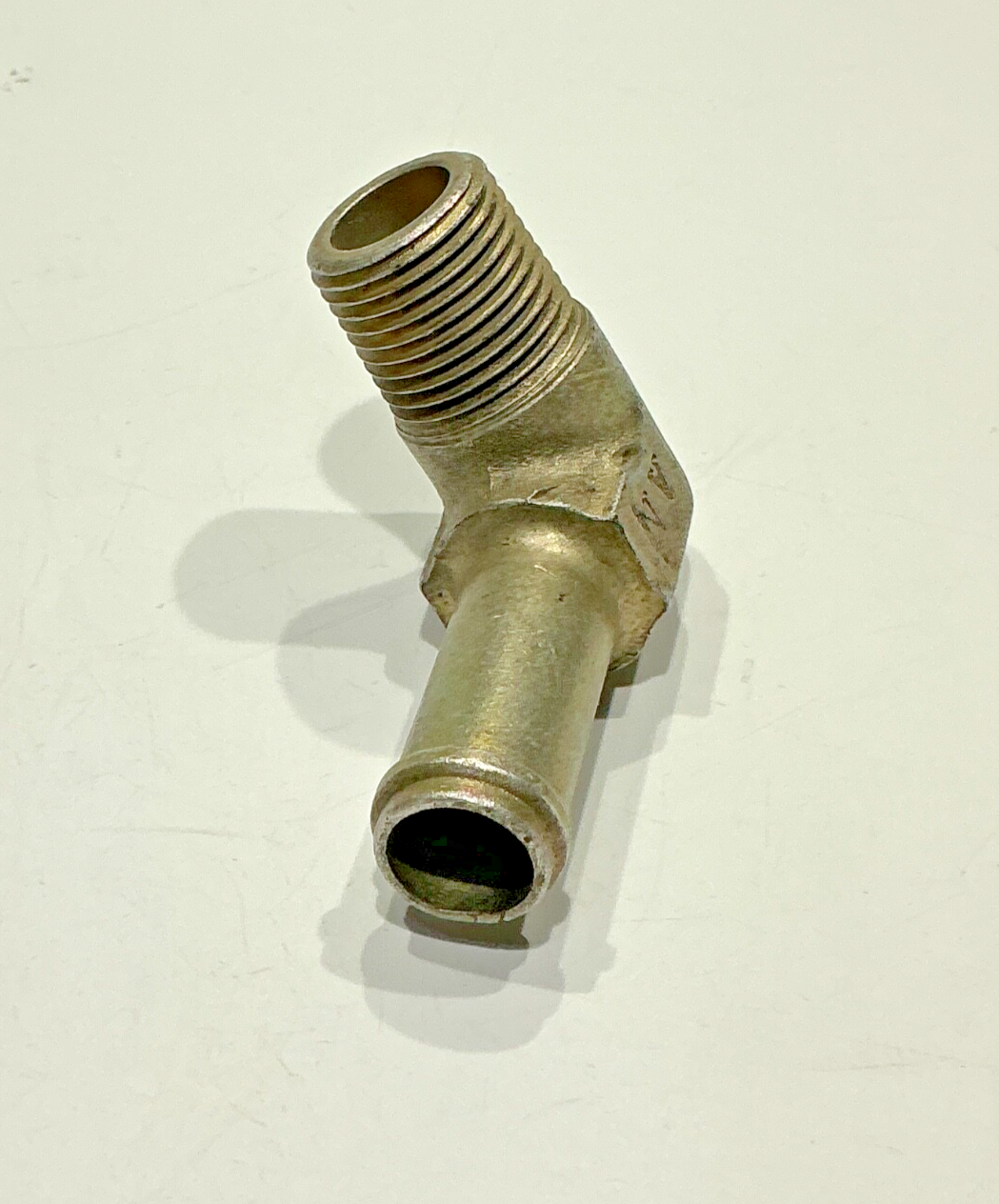 P/N: AN842-10 TCM Crankcase Breather 90 Degree Elbow (AR) - for one elbow