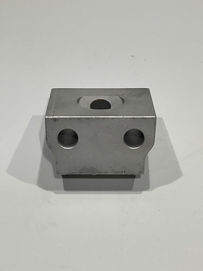 P/N: LW-12390 Engine Mount Bracket (RD)