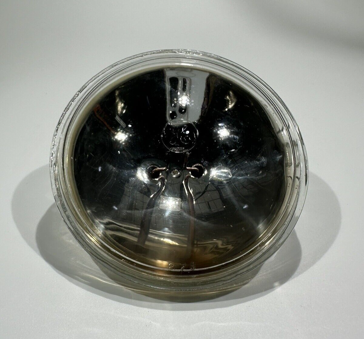 P/N: GEH7604 GE General Electric Halogen Lamp