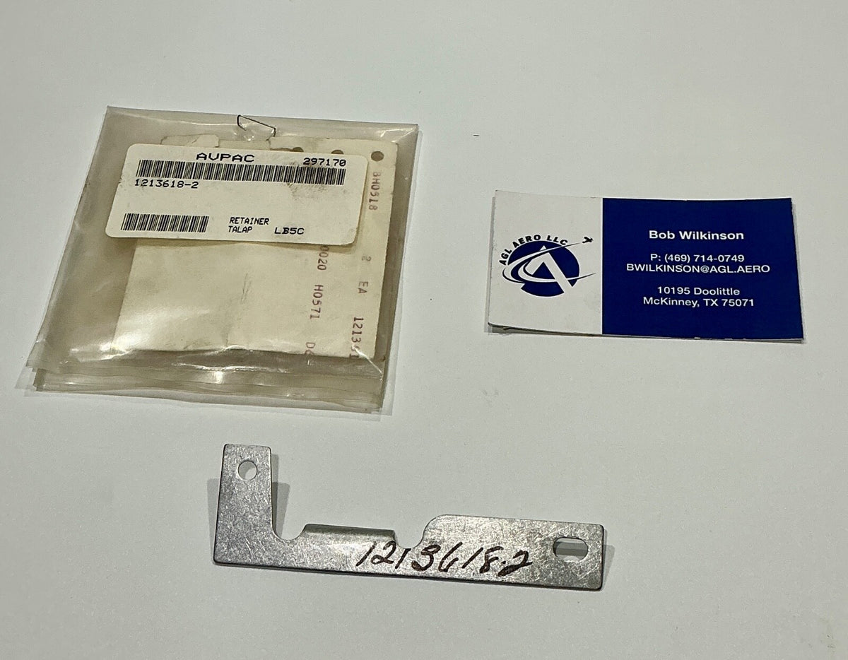 P/N: 1213618-2 Cessna Retainer (NE)