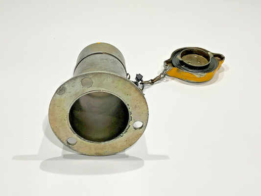 P/N: 538773 Oil Fill Neck 3.5" with 640620-5; 10 Qt Cap  (AR)