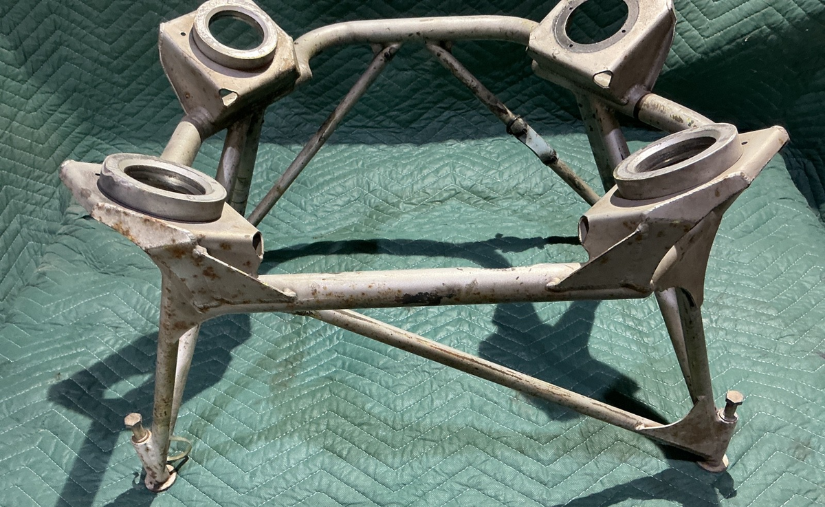 P/N: 105-910019-1 Engine Mount Assy Beechcraft (AR)