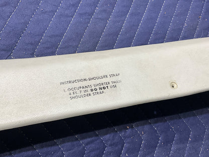 P/N: 169-534092-23 LH Middle Window Molding Beechcraft Duchess Model 76 (AR)