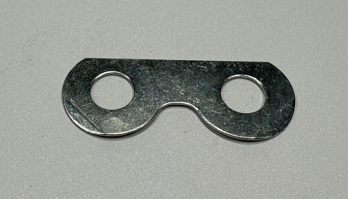 P/N: SL73383 Superior Air Parts Lock Plate (for one plate)