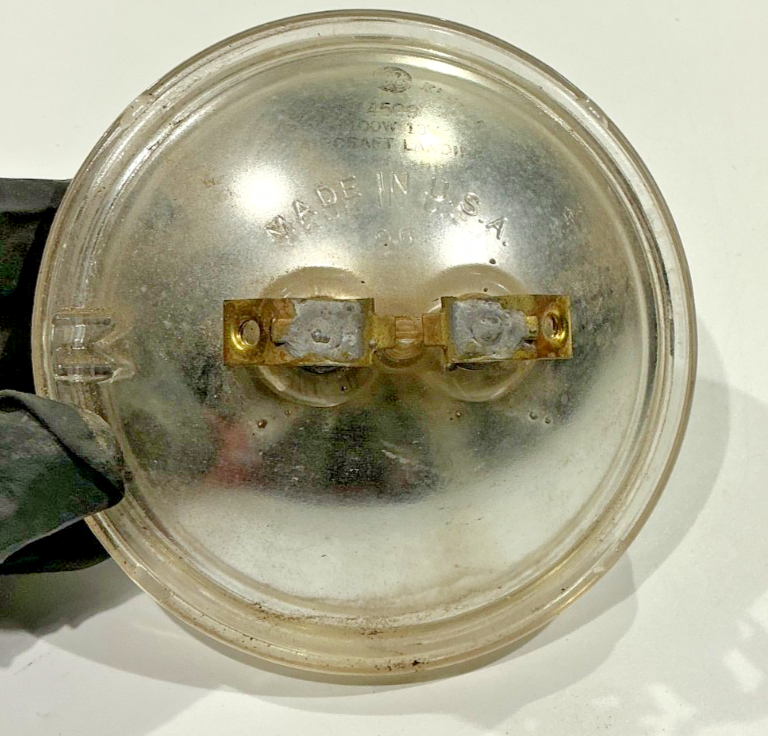 P/N: 4509 GE Landing Light  (AR) - for one