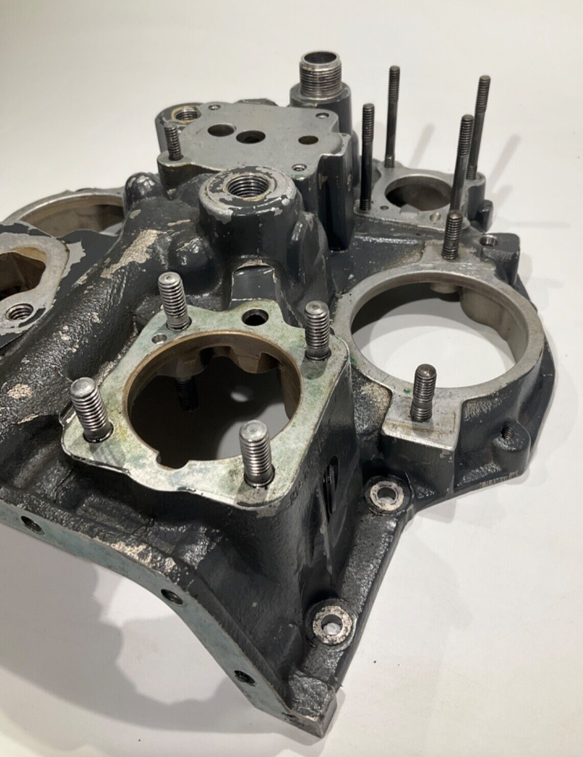 P/N: 21A21533-04 Lycoming Housing Assy - Accessory (AR)