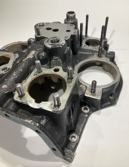 P/N: 21A21533-04 Lycoming Housing Assy - Accessory (AR)