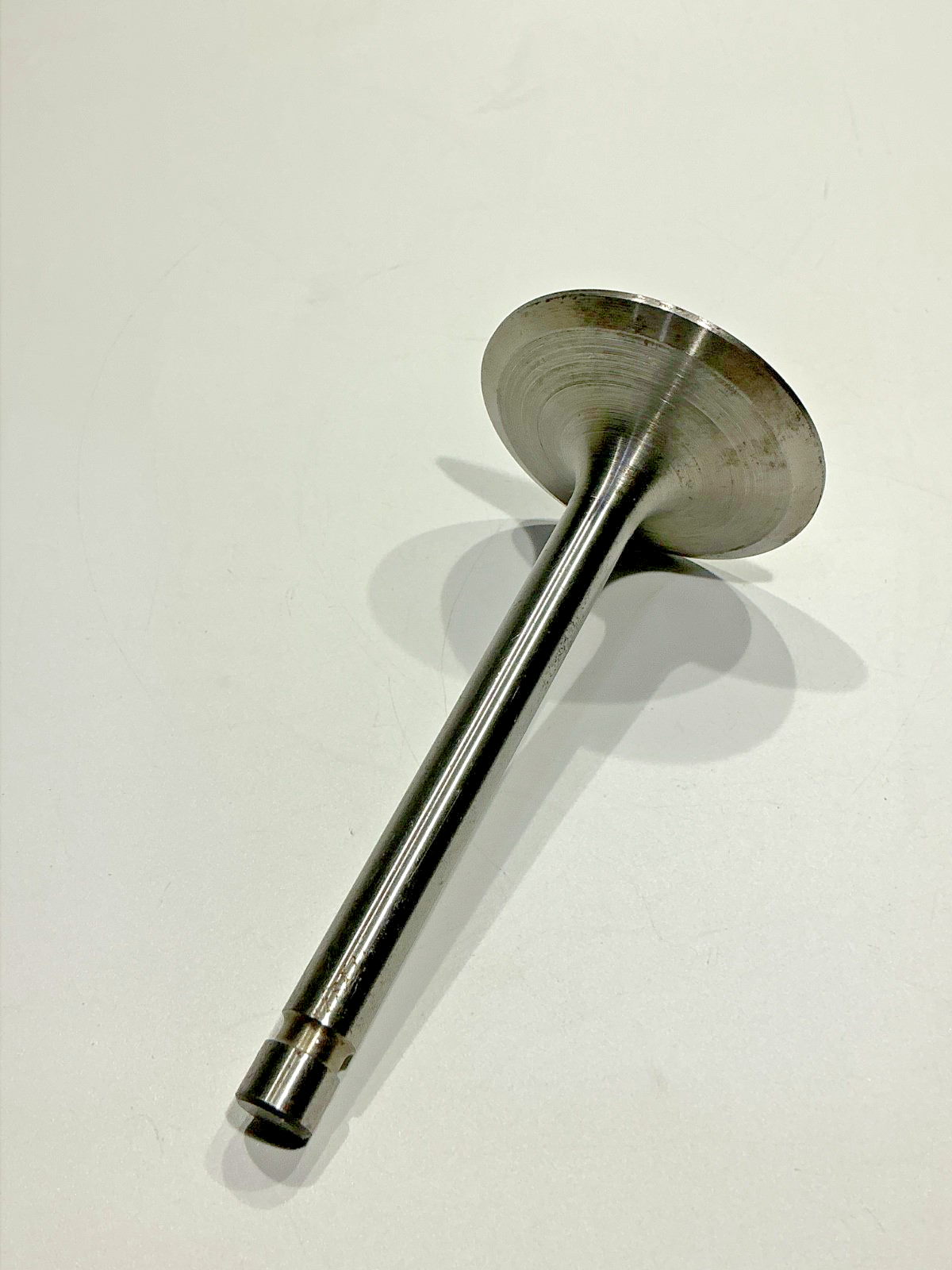 P/N: 625782 Continental Intake Valve (AR)