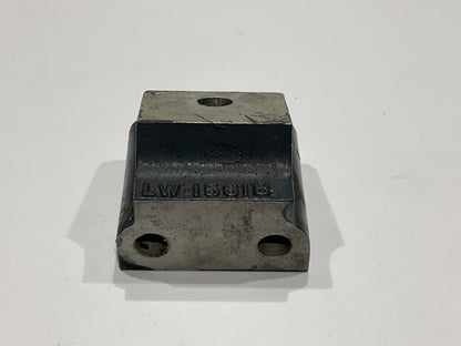 P/N: LW-15618 Lycoming Mounting Bracket (AR)