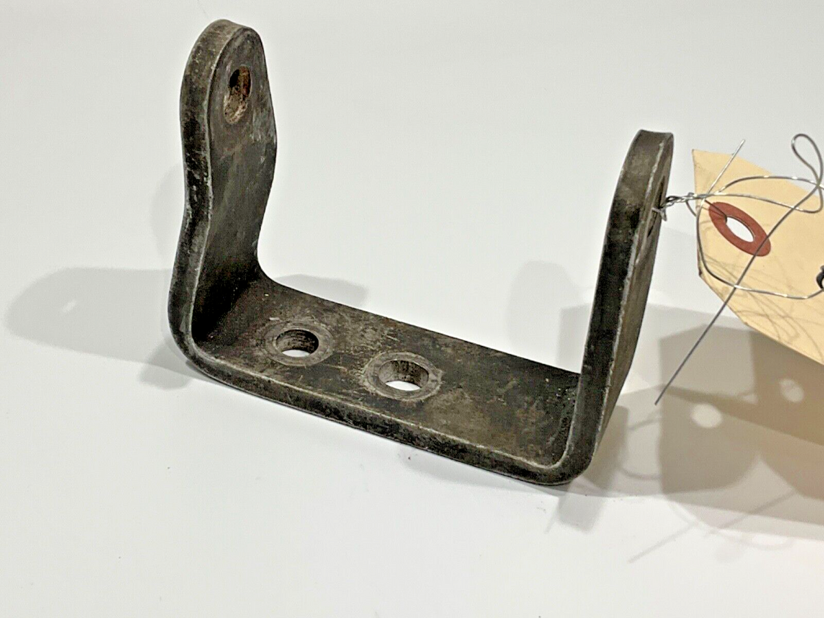 P/N: 07A22214 Lycoming Bracket