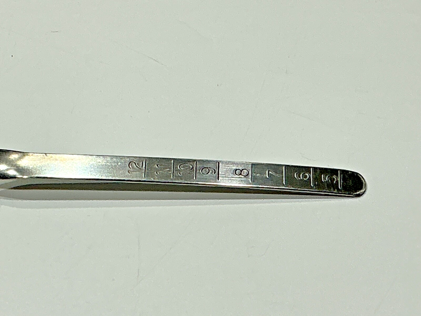 P/N: 652171-10 Oil Gage / Dipstick 12 Qts (AR)
