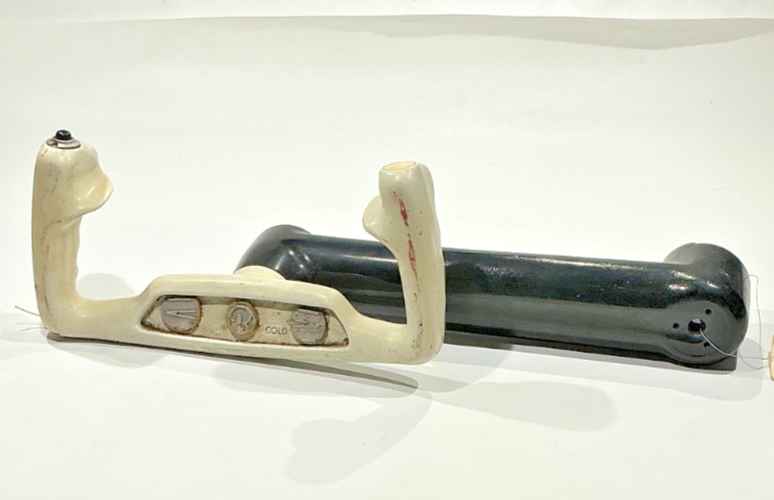 P/N:  35-524087 Beechcraft Throw over Yoke (AR) - for one