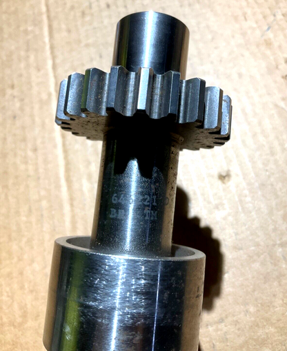 P/N:  646221 Shaft Gear (Superseded by 653711)