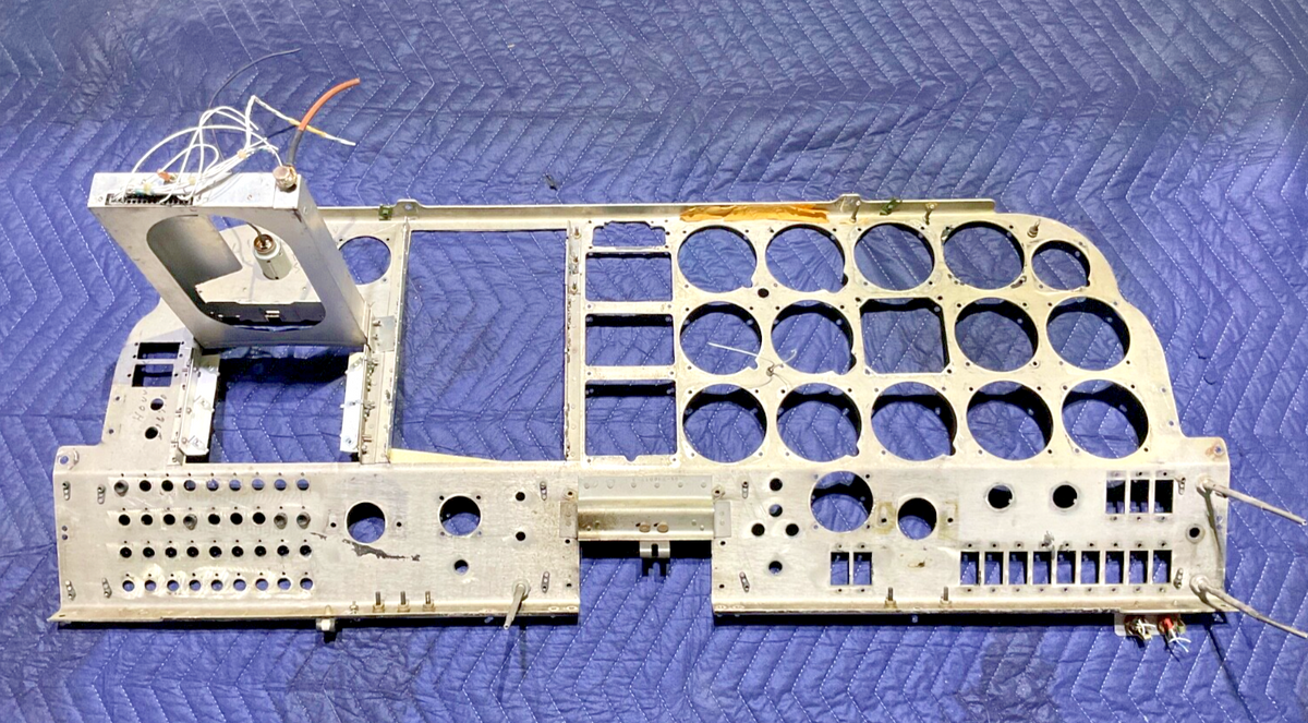 P/N: 105-320010-3 Instrument Panel (AR) - Duchess 76