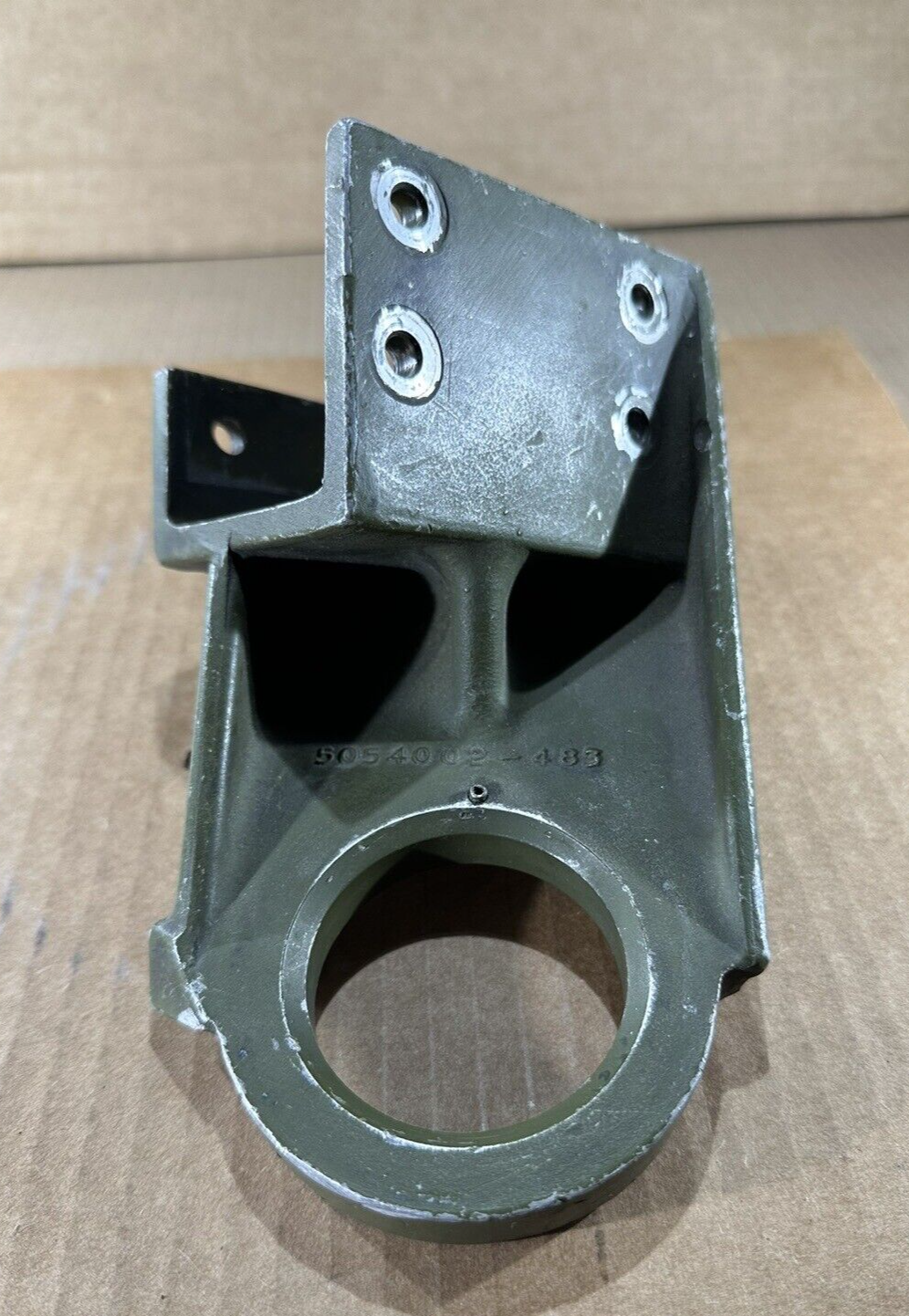 P/N: 5054002-483 Cessna Engine Mount Bracket LH