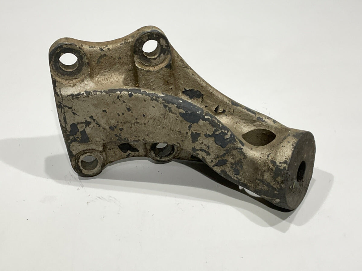 P/N: 625077 TCM Engine Mount Leg