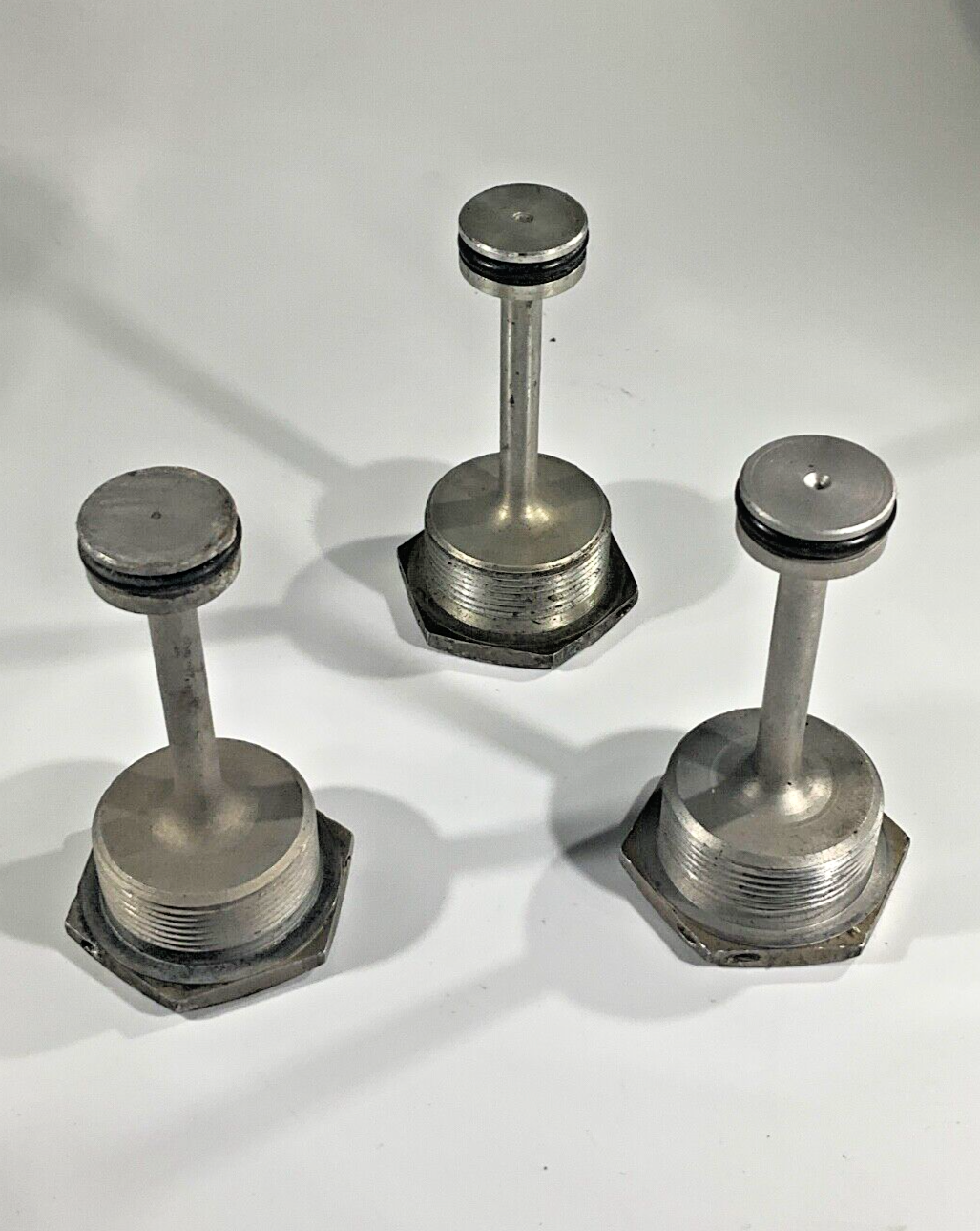 P/N: 626334 TCM Plug (AR) - for one plug