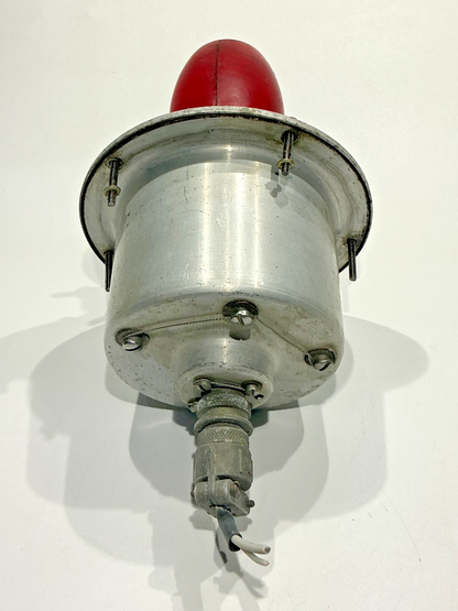 P/N: 01-0770285 Whelen HR, CFA-MS Strobe Light - 14/28 Volt (AR)