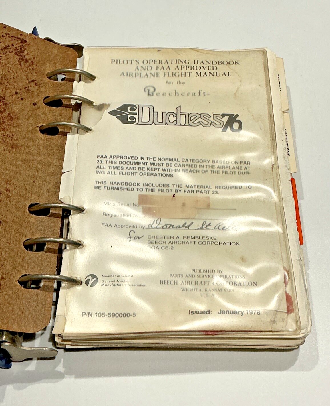 P/N: 105-590000-5 Pilot's Operating Handbook / Flight Manual - Duchess 76