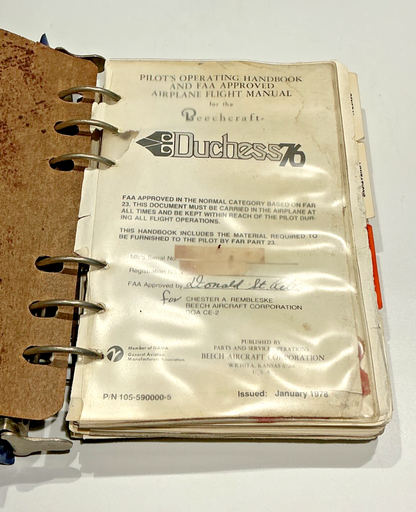 P/N: 105-590000-5 Pilot's Operating Handbook / Flight Manual - Duchess 76