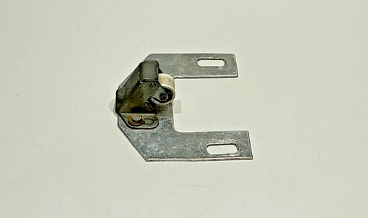 P/N: 169-524000-63 Bracket Assy, Control Column Roller (AR)  - Duchess 76