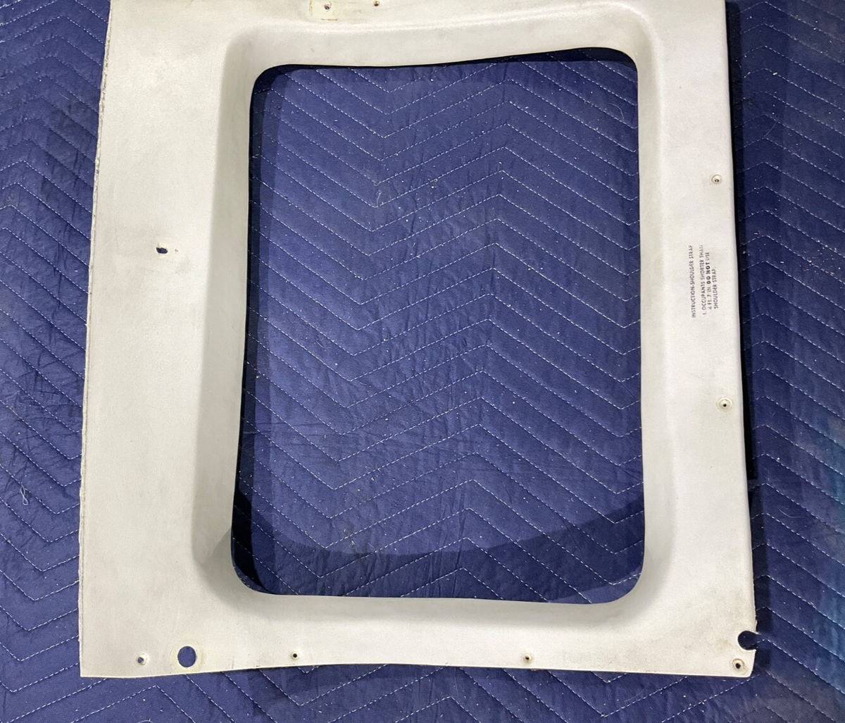 P/N: 169-534092-23 LH Middle Window Molding Beechcraft Duchess Model 76 (AR)