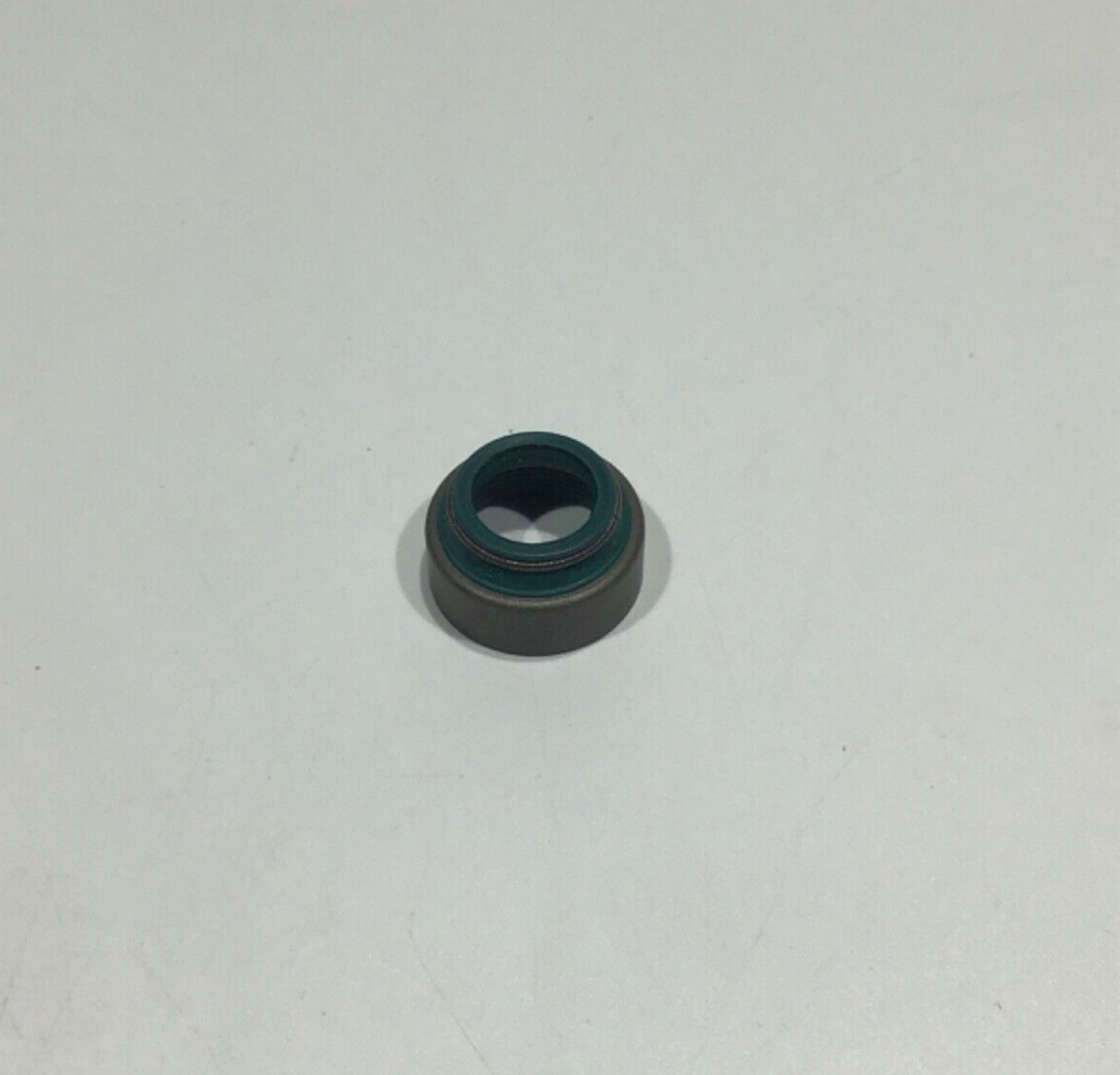 P/N: 646985 Seal Valve Stem Intake