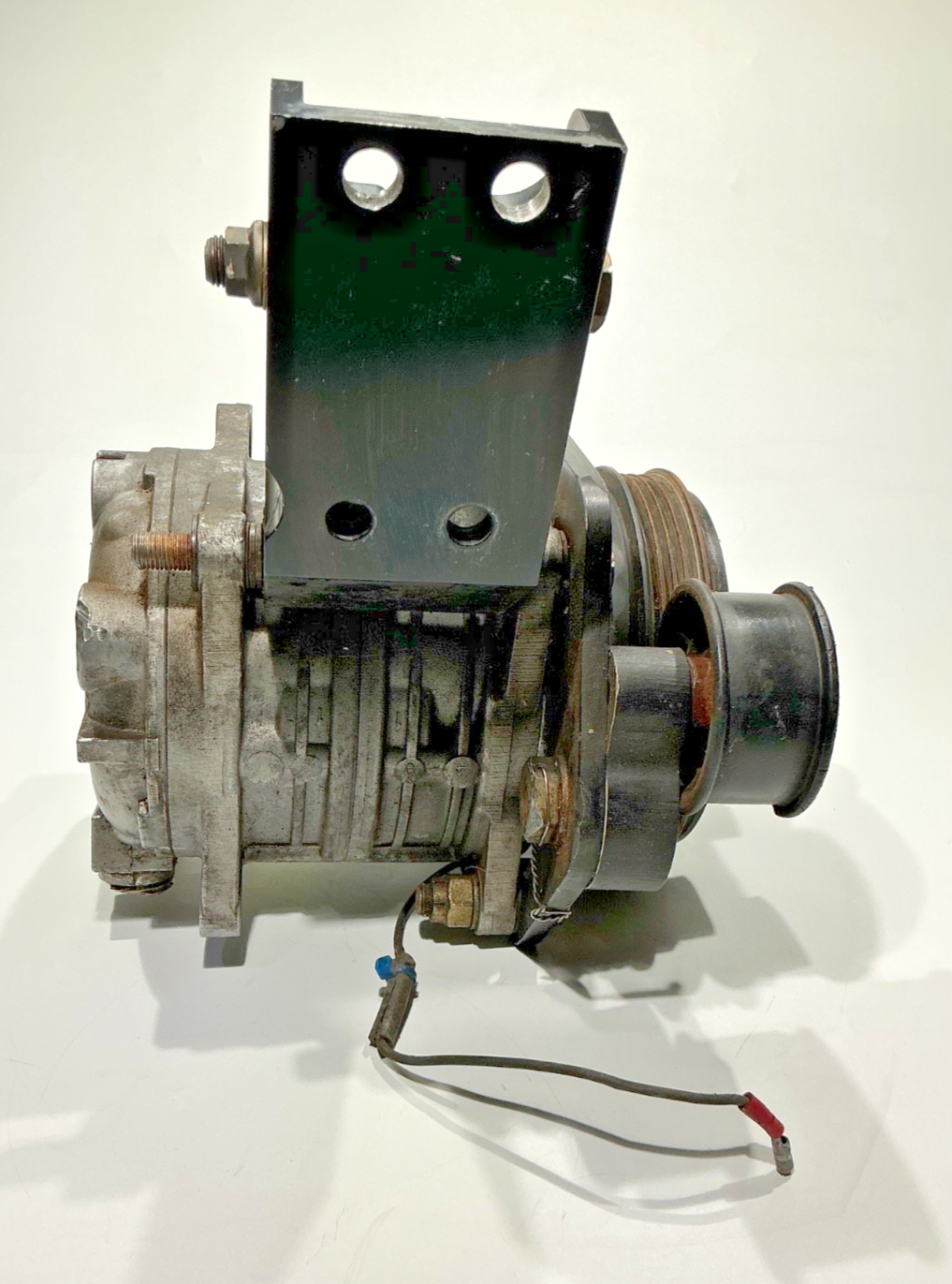 P/N: G929-0027 Air Conditioner (A/C) Compressor - for parts only