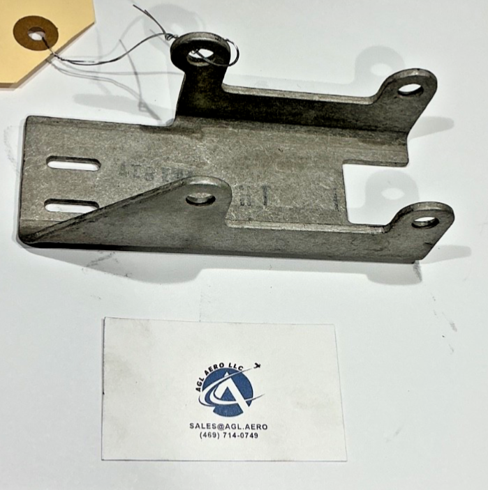 P/N: 4E1817 Hawker Beechcraft De-ice Bracket (NOS)