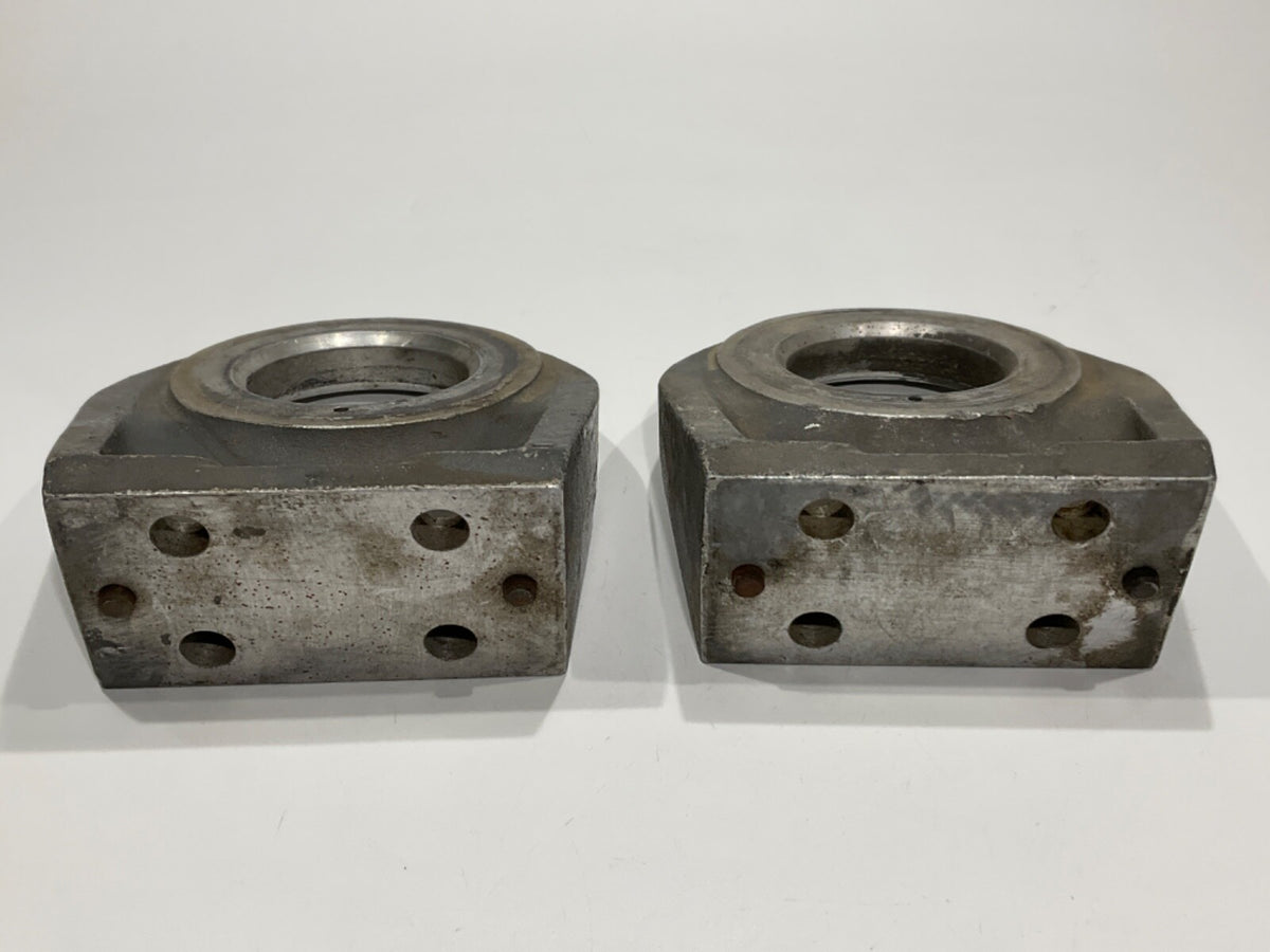 P/N: 72306	Lycoming Engine Mount Bracket - with dowels style (AR) (for one)