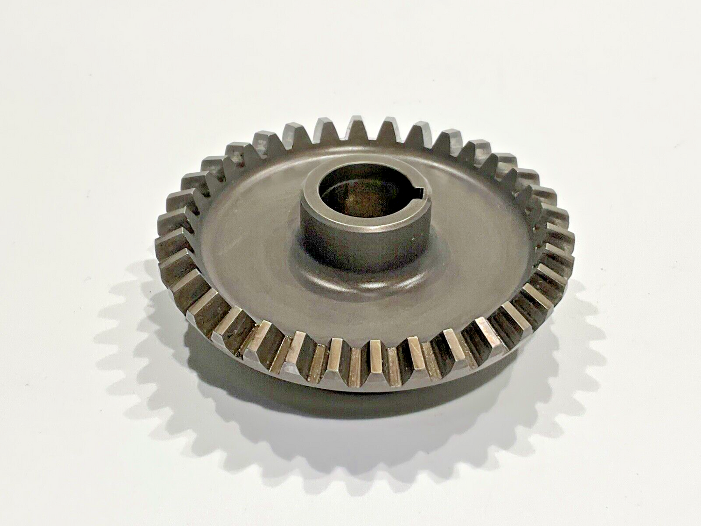 P/N: 534655 TCM Gear Gov. Drive  (AR)