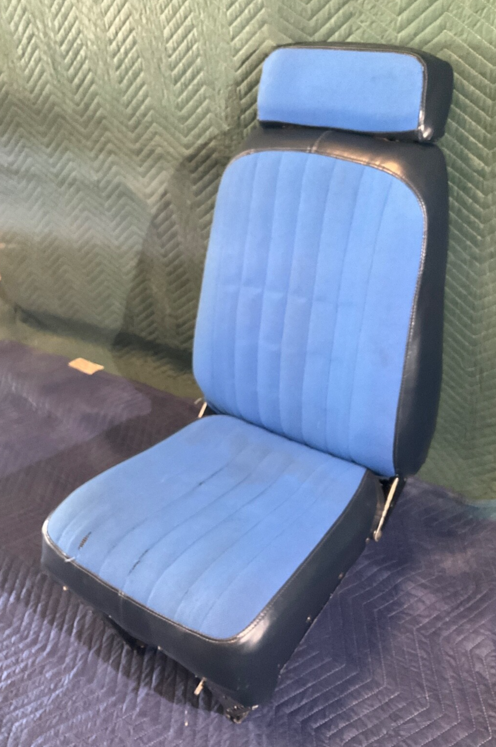P/N: 169-534024-1  Pilot Seat Assy - Beechcraft Duchess 76 (AR)