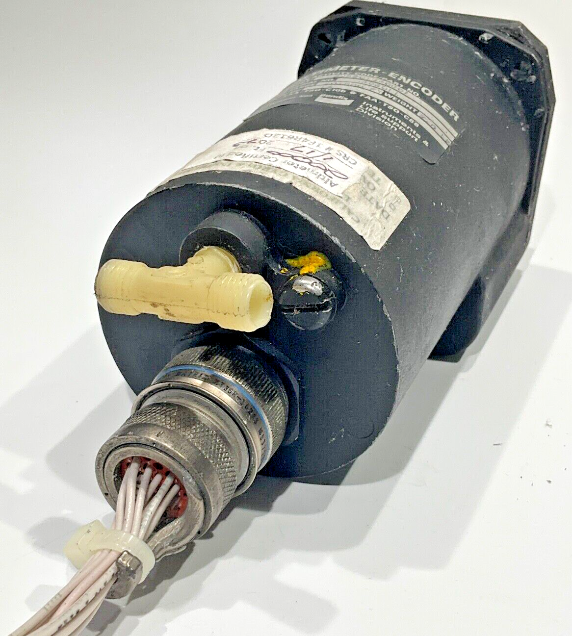 P/N:  99251-3252014-0601 Bendix Altimeter Encoder (AR) - Duchess 76