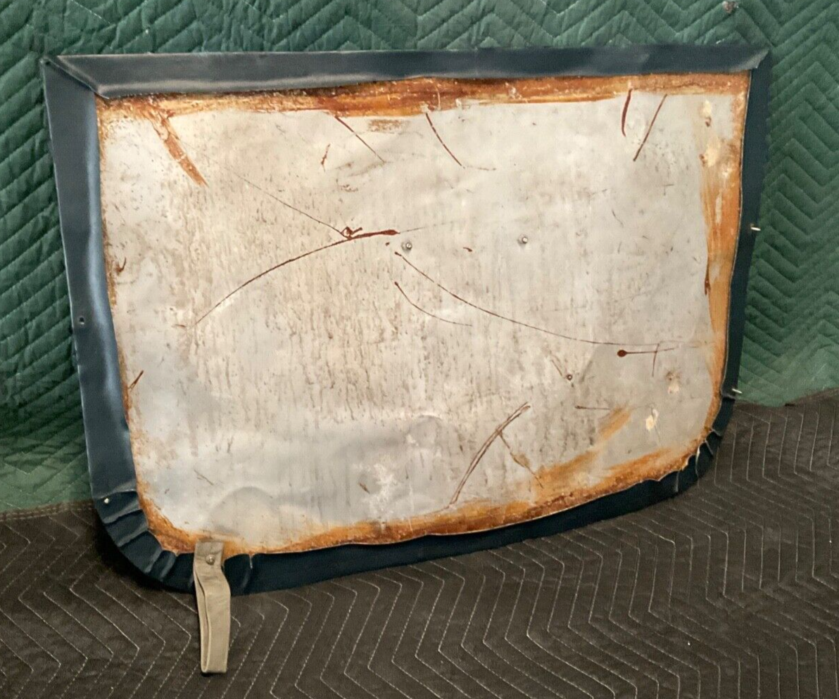 P/N: Beechcraft Duchess Model 76 Upholstered Cargo Panel (AR)