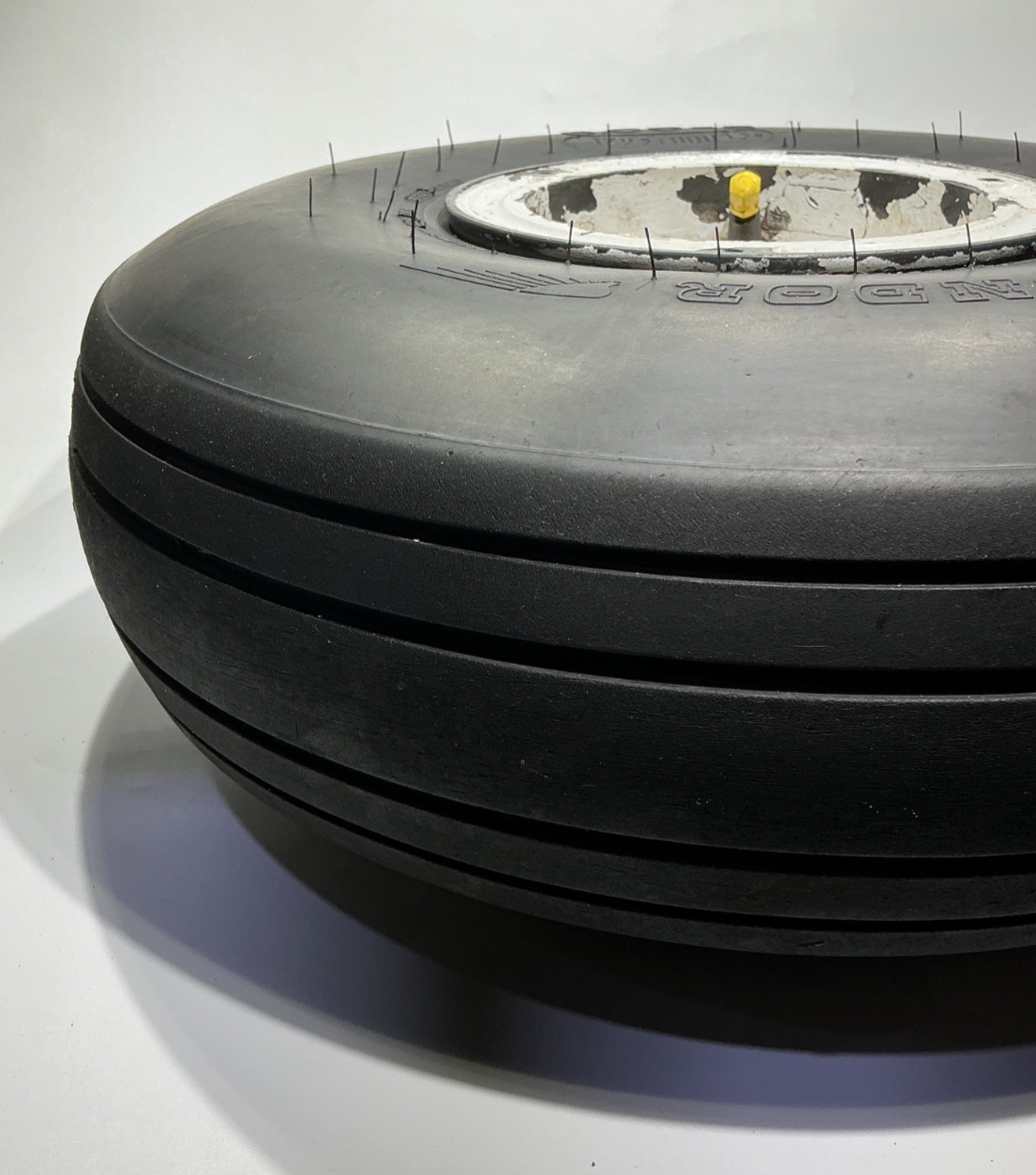 P/N: 36-8001-3 Wheel Assy, Main Gear with Tire - Tread Wear Spot (AR)