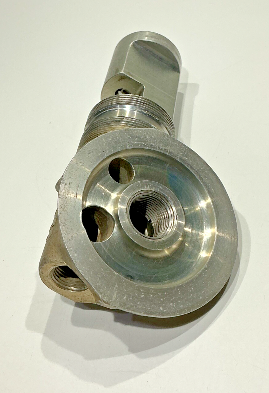 P/N: 0556004-4 Cessna Oil Filter Adapter Assembly (NOS)