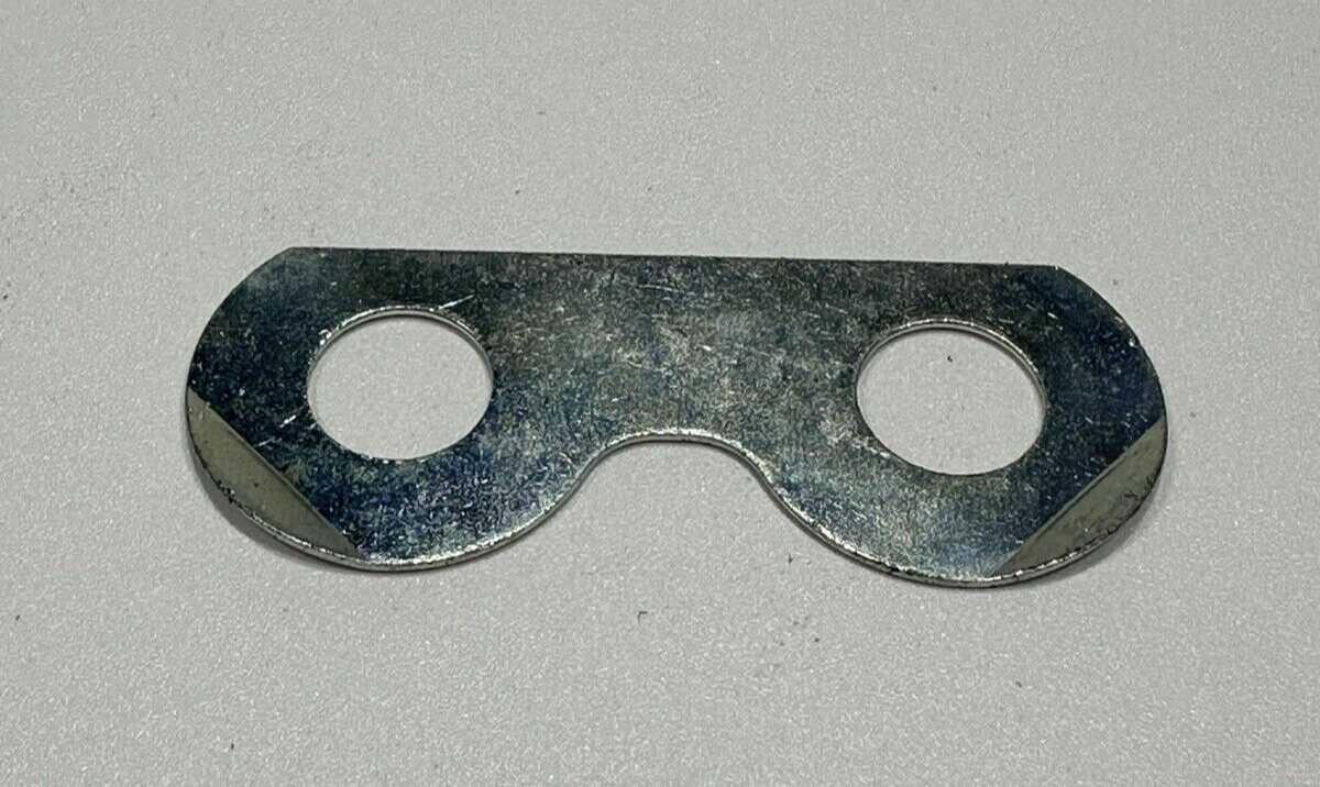 P/N: SL73383 Superior Air Parts Lock Plate (for one plate)