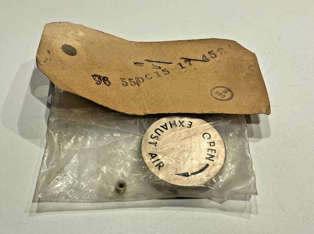 P/N: 96-550C15-17-452 Beechcraft Exhaust Air Open Knob (NE)
