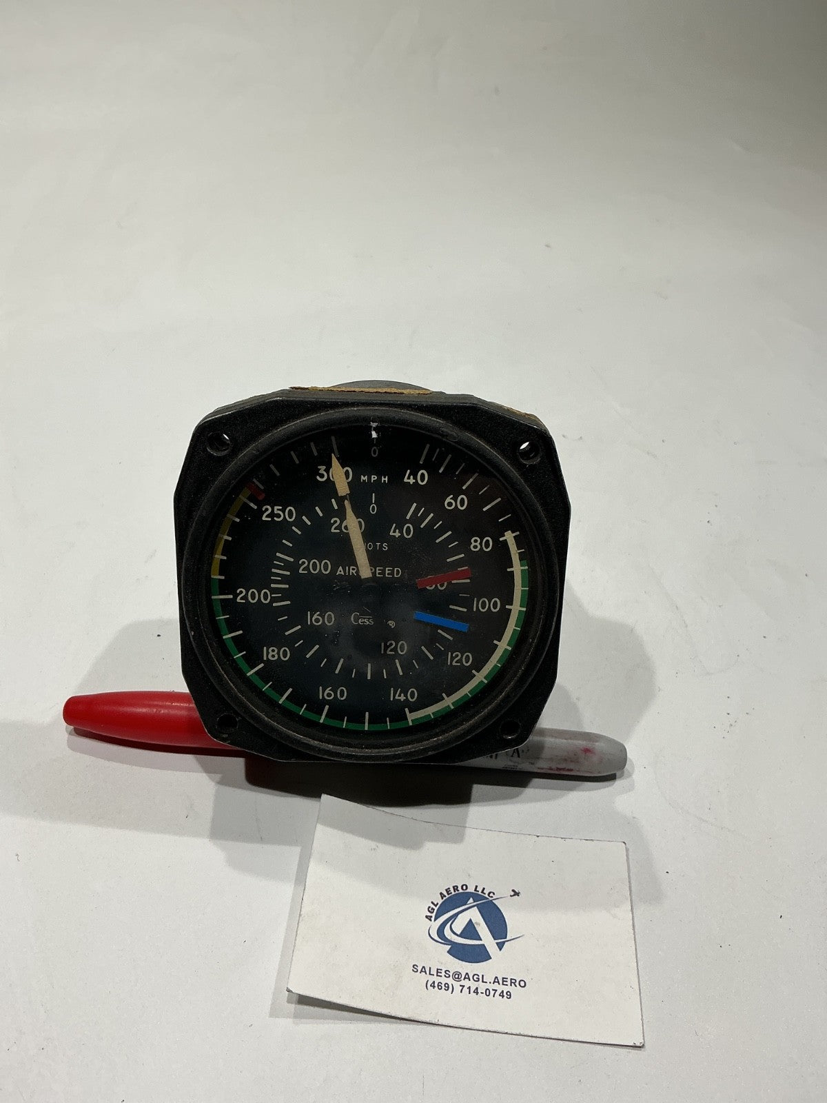 P/N:  (AR) - for one - 22-696-078 - Garwin Airspeed Indicator from Cessna 310