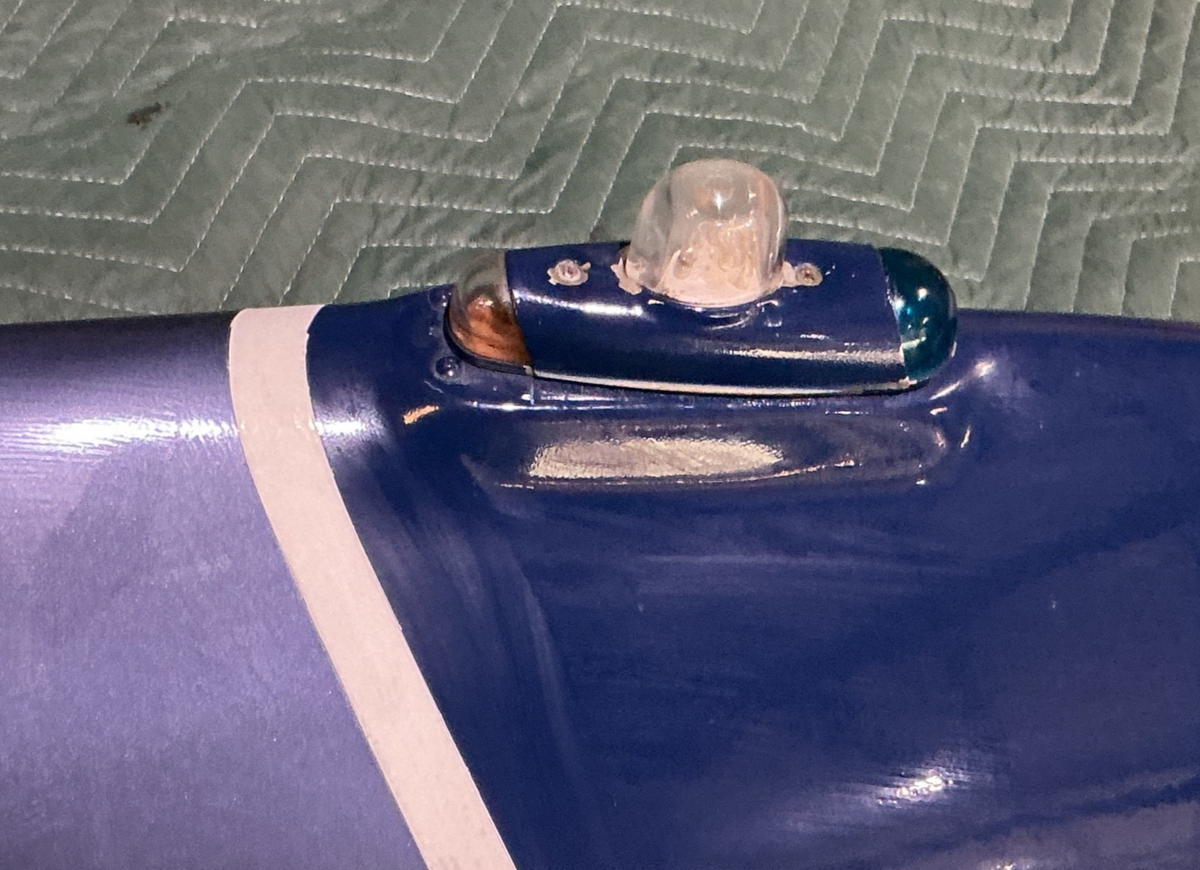 P/N: RH Wing Tip and Strobe Light Beechcraft Duchess Model 76 (AR)