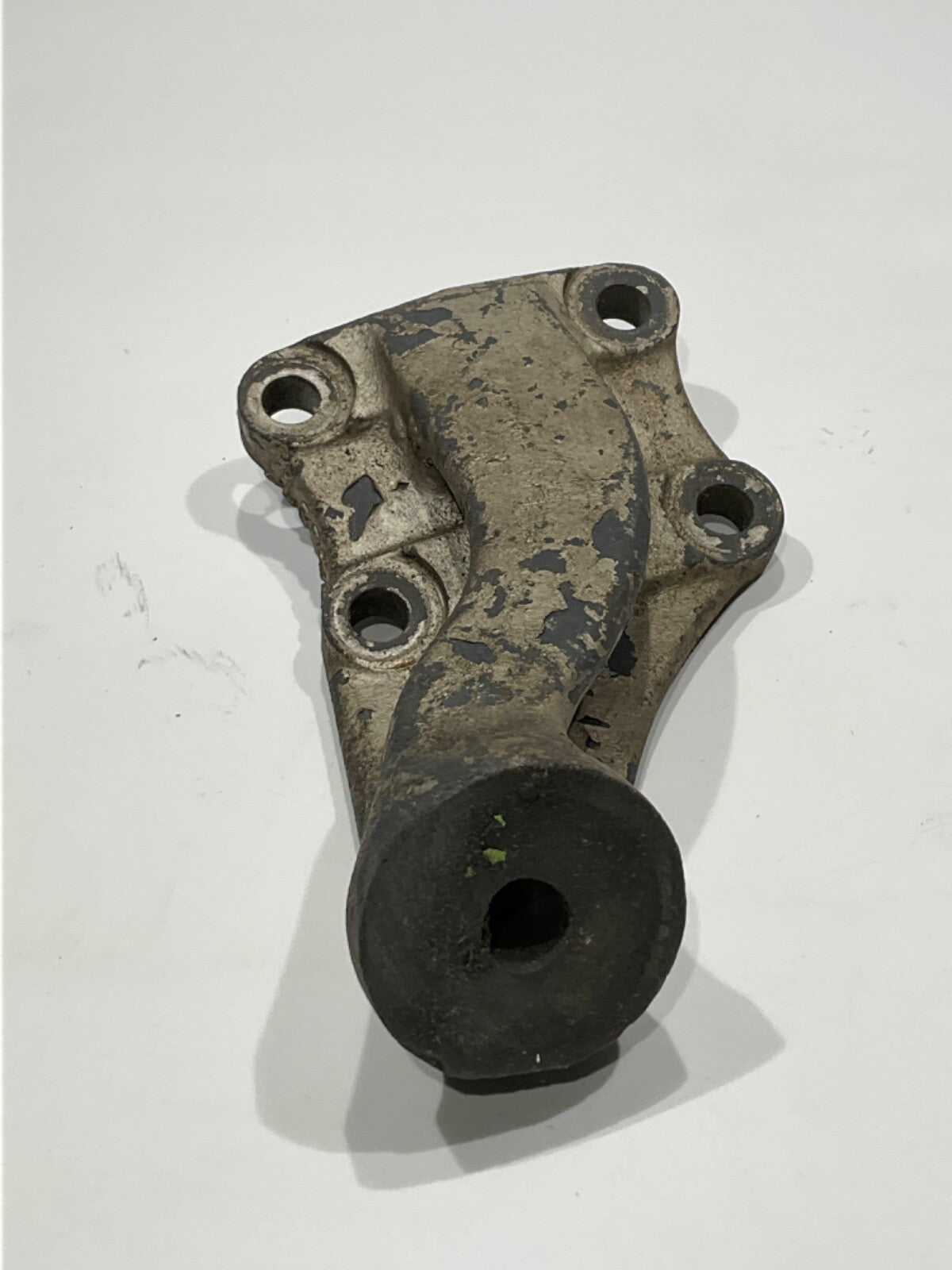 P/N: 625077 TCM Engine Mount Leg