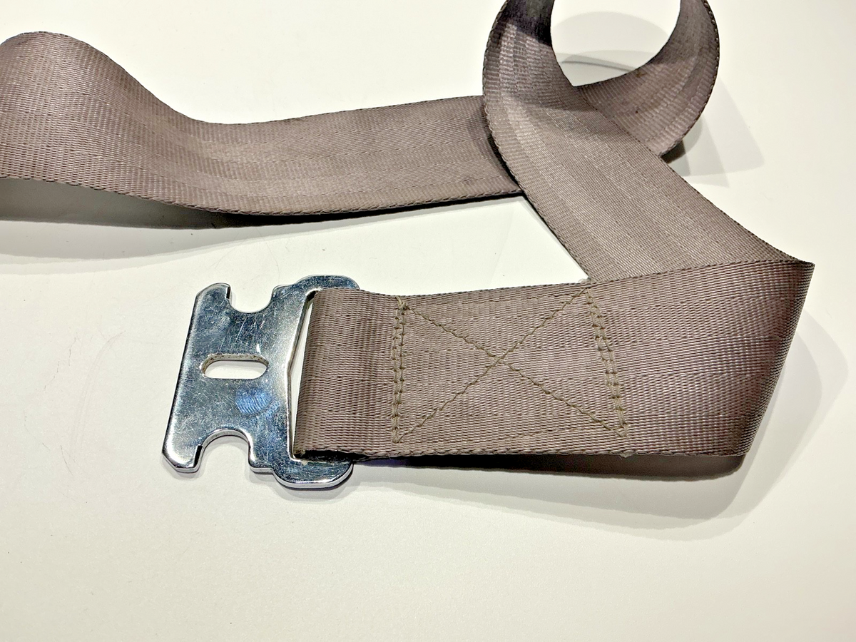 P/N: Lap Belt Assembly for Cessna 180 / 182 (AR) - for one lap belt