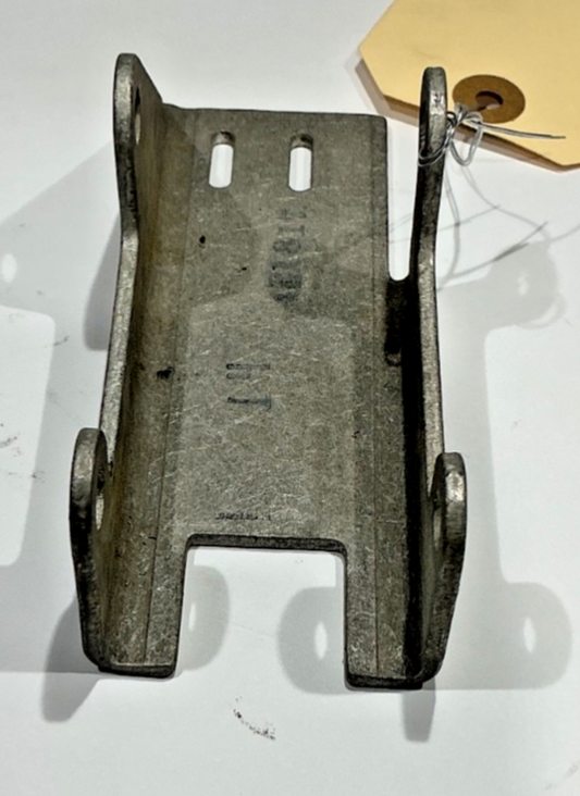 P/N: 4E1817 Hawker Beechcraft De-ice Bracket (NOS)