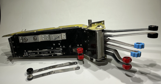 P/N: 105-940000-1 Engine Throttle Controls Console - Duchess Model 76 (AR)