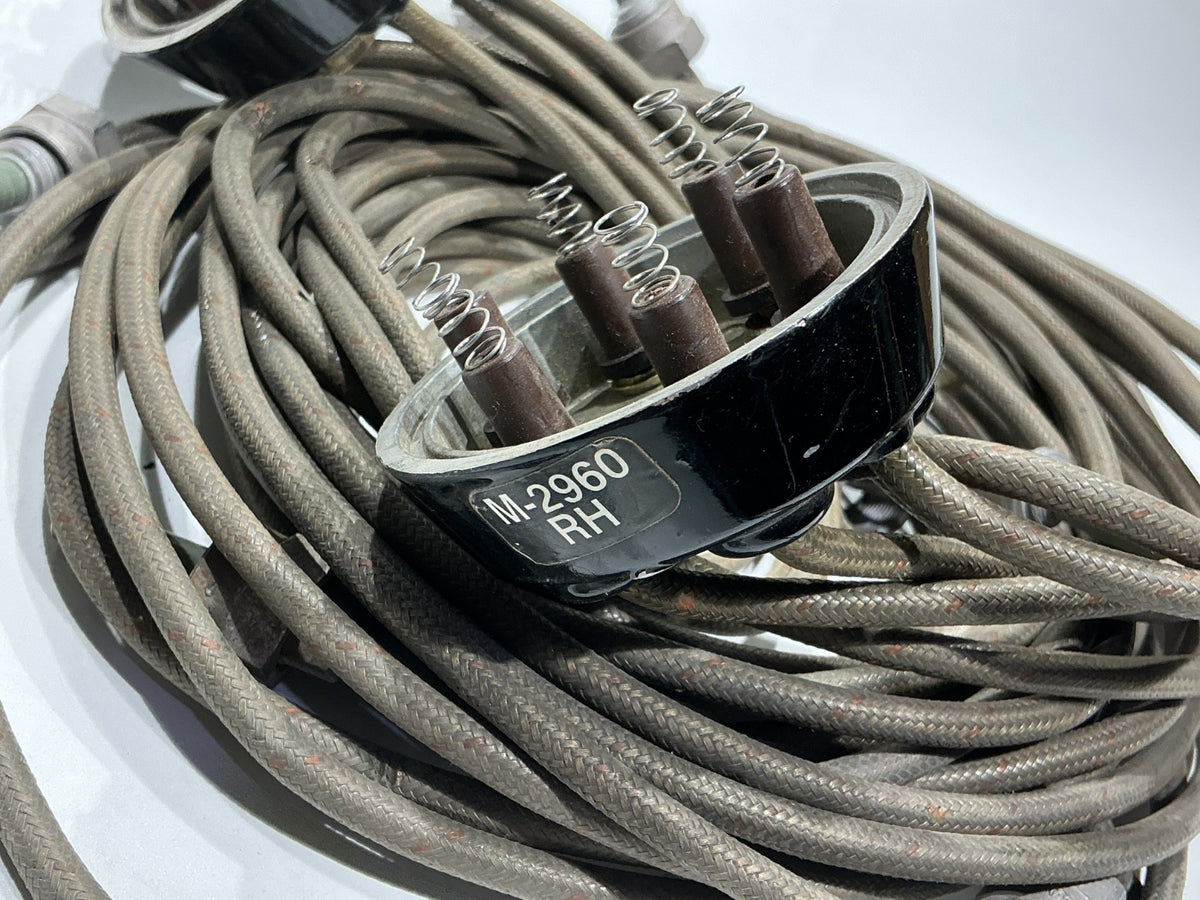 P/N: Unison Slick Magneto Ignition Harnesses M-2959 LH & M-2960 RH (USED)