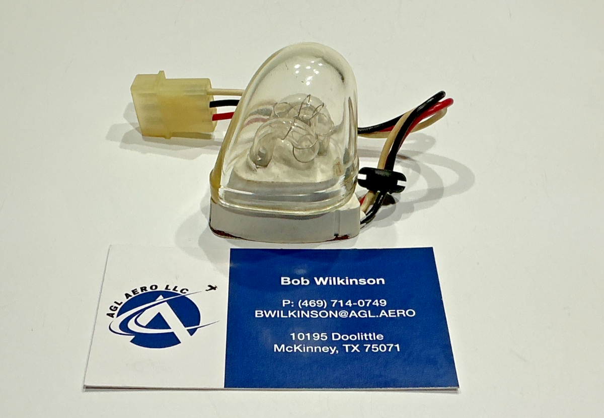 P/N: A427 Whelen Flash Tube Strobe with Lens - for one