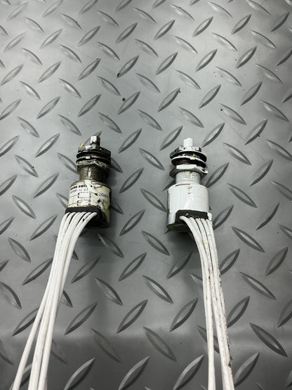 P/N: 100-381006-1 Beechcraft Duchess 76 Micro Limit Switch (AR)